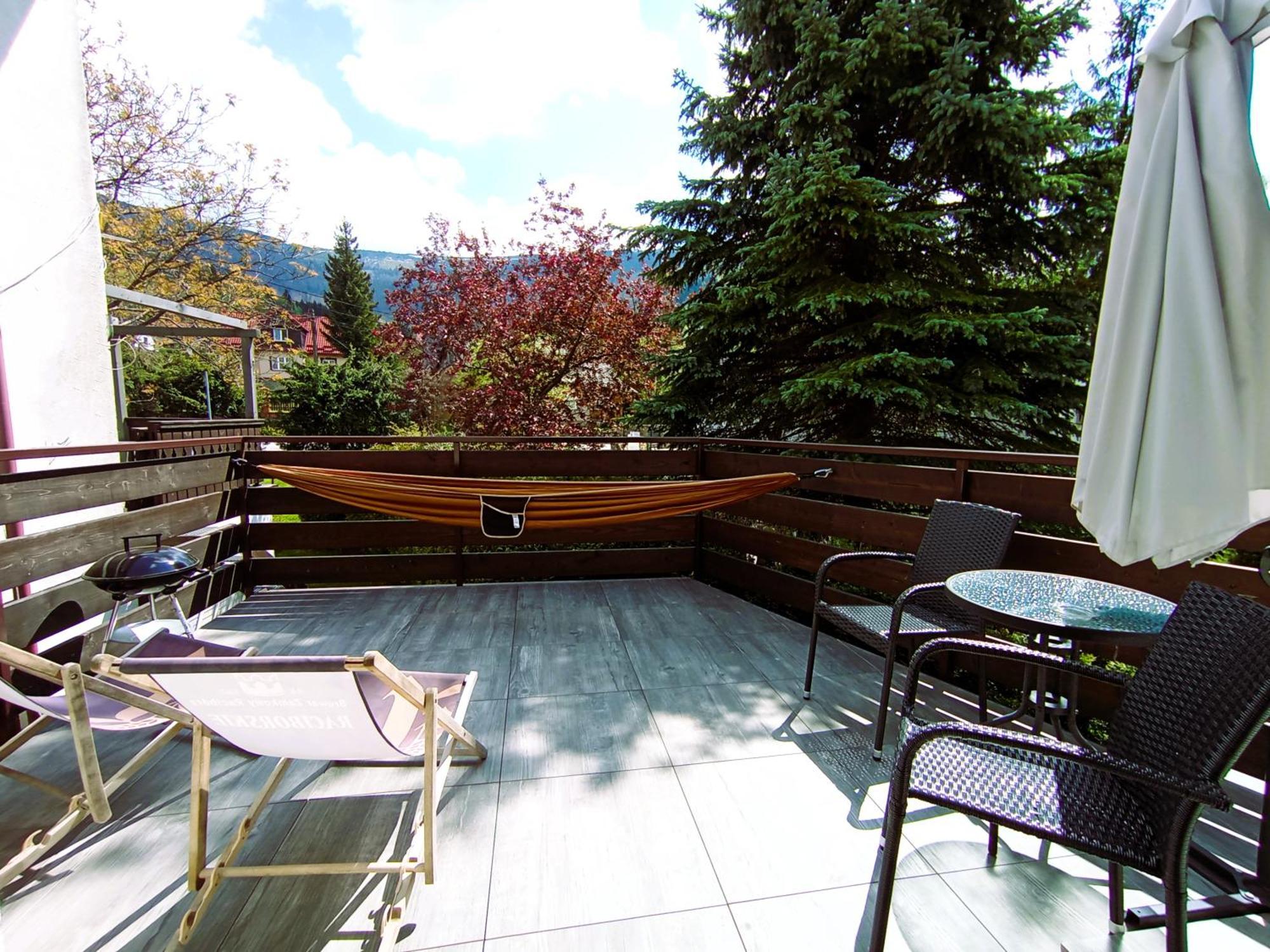 Apartament Olimpijska 54 Z Prywatnym Jacuzzi Na Tarasie Szczyrk Luaran gambar