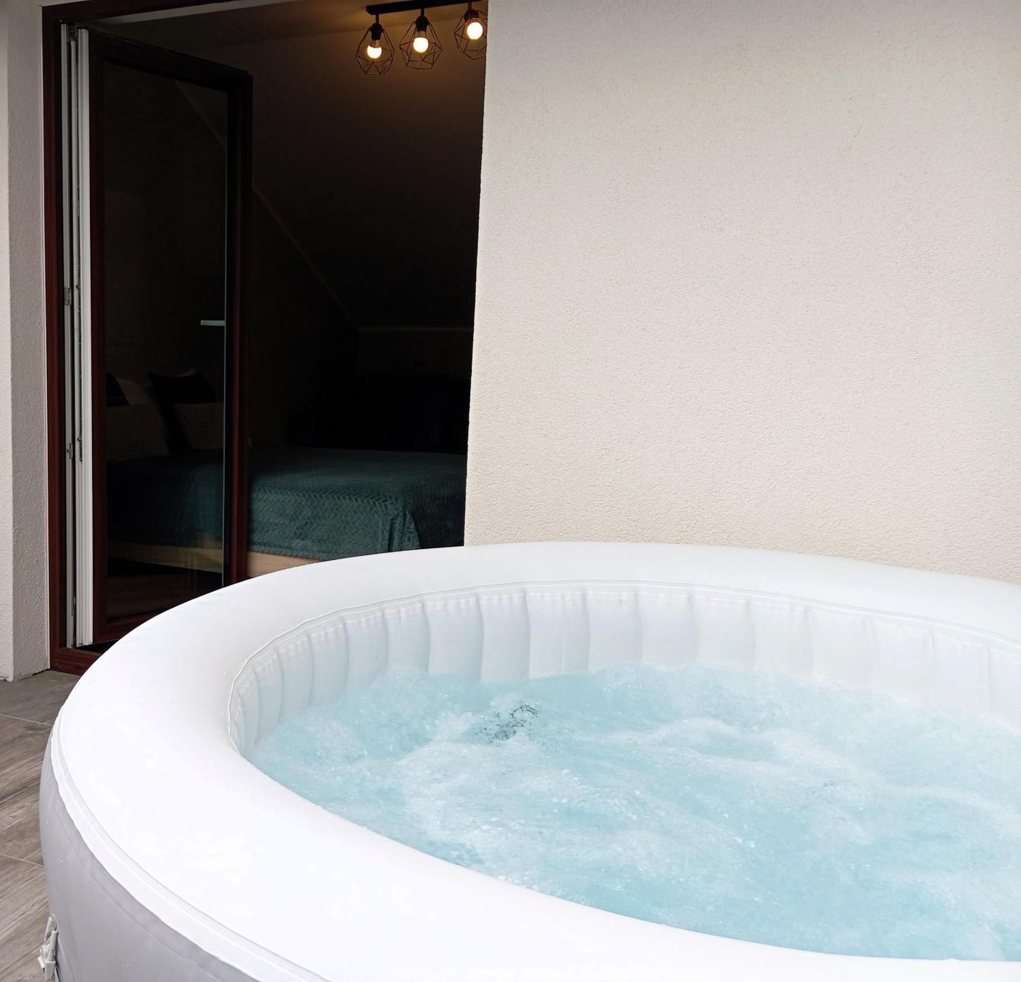 Apartament Olimpijska 54 Z Prywatnym Jacuzzi Na Tarasie Szczyrk Luaran gambar